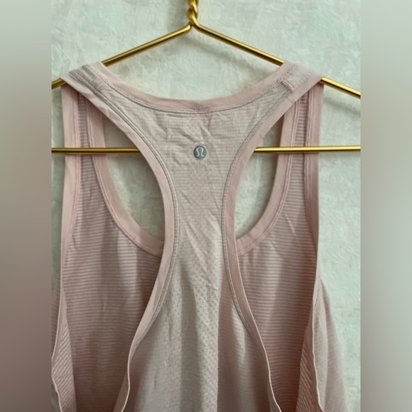 Lululemon women's size 10 light pink athletic tank top - Picture 4 of 6